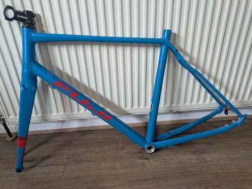 Fuji aluminium bike frame 56cm - bike,